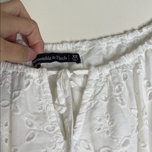 Top - Picture 2 of 3